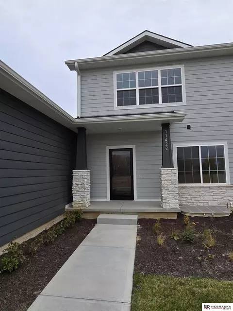 11422 N 161st Ct, Bennington, NE 68007