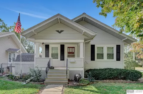 4903 Calvert St, Lincoln, NE 68506