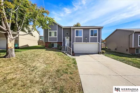 7501 N 73rd Ave, Omaha, NE 68122