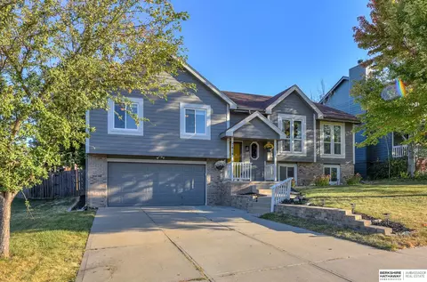 7414 Vane St, Omaha, NE 68122
