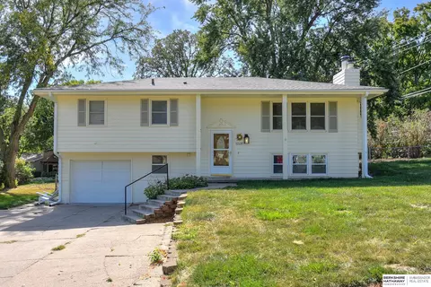 12539 Shirley St, Omaha, NE 68144