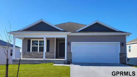 13513 Whitmore St, Omaha, NE 68142