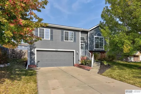 4621 N 170 St, Omaha, NE 68116