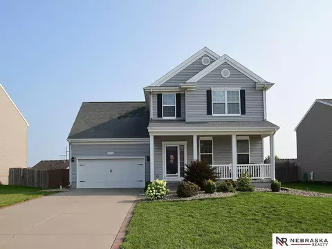 11160 Sherman St, Papillion, NE 68046