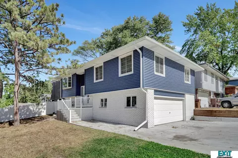 3640 S 56th St, Lincoln, NE 68506