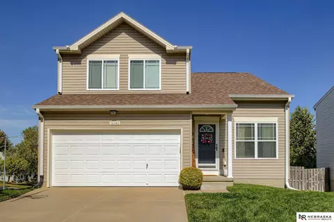 16142 Willow St, Omaha, NE 68136