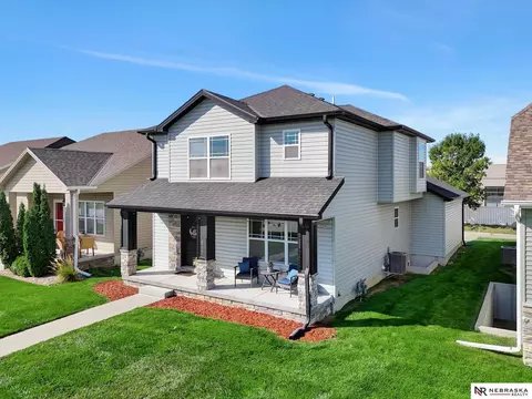 8229 Ryley Ln, Lincoln, NE 68512