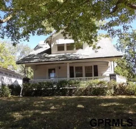 1408 N 9th St, Beatrice, NE 68310