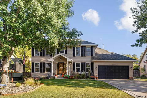 15224 Sharp St, Omaha, NE 68137