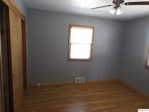 1704 Washington St, Beatrice, NE 68310 photo 9