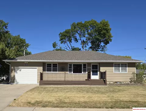 1704 Washington St, Beatrice, NE 68310