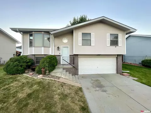 1819 SW 32nd St, Lincoln, NE 68522