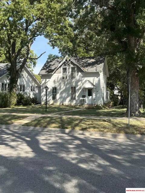 714 N 7th St, Beatrice, NE 68310