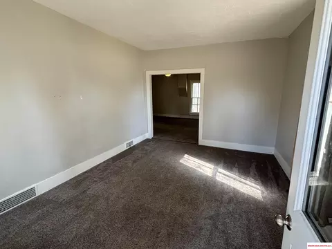 Living - 714 N 7th St, Beatrice, NE 68310 photo 1 of 3