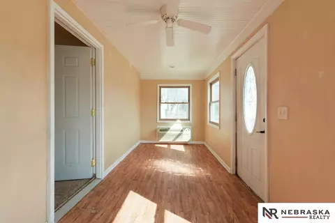 116 E Vass St, Valley, NE 68064 photo 3
