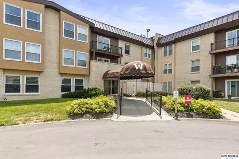 12727 W Dodge Rd #108A, Omaha, NE 68154