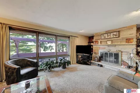 Living - 1613 N 4th Rd, Eagle, NE 68347 photo 2 of 5
