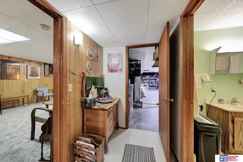 Entry Way - 1613 N 4th Rd, Eagle, NE 68347 photo 5 of 6
