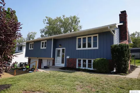 1121 Delmar St, Papillion, NE 68046