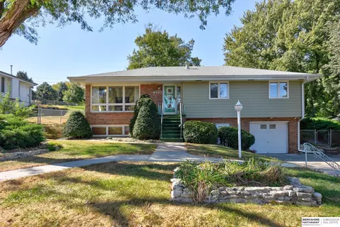 4610 N 85th St, Omaha, NE 68134