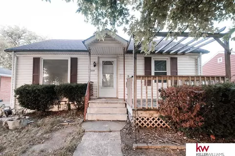 1355 Idaho St, Superior, NE 68978