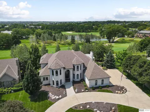 1144 S 185th Cir, Omaha, NE 68130