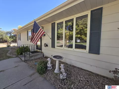 Exterior - 2121 Garfield St, Beatrice, NE 68310 photo 4 of 4