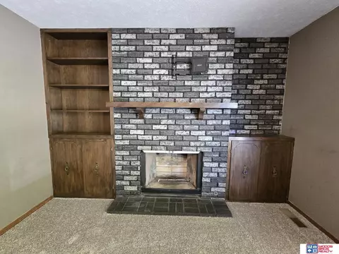Living - 2121 Garfield St, Beatrice, NE 68310 photo 2 of 2