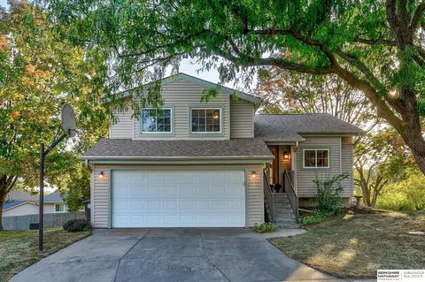 6206 N 111 Cir, Omaha, NE 68164