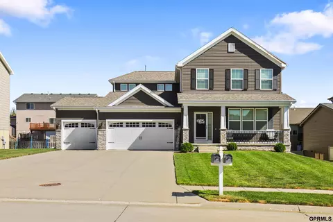 14807 S 23rd St, Bellevue, NE 68123