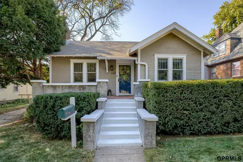 920 S 58 St, Omaha, NE 68106