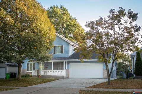 5810 Limestone Rd, Lincoln, NE 68512