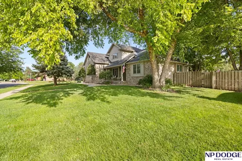 2615 Park Place Dr, Fremont, NE 68025