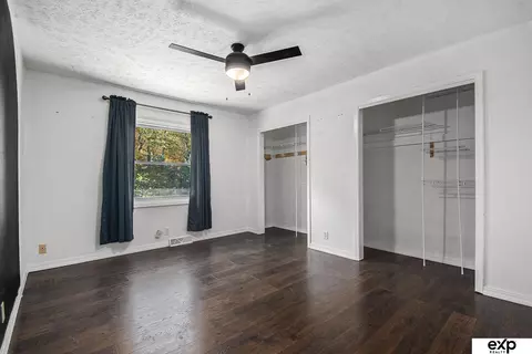 Bedroom - 1707 Childs Rd E, Bellevue, NE 68005 photo 2 of 4