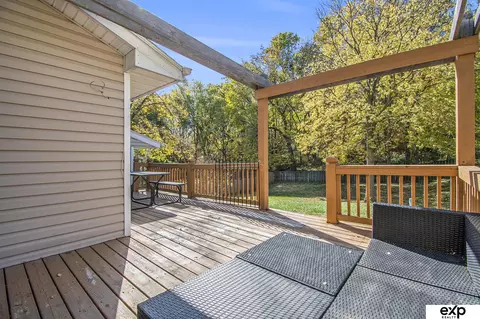 Exterior - 1707 Childs Rd E, Bellevue, NE 68005 photo 2 of 5