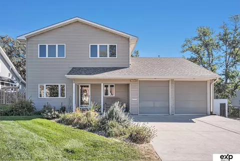 5221 S 80th St, Ralston, NE 68127
