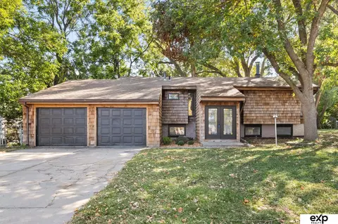 12203 William Cir, Omaha, NE 68144