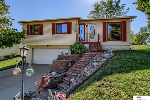 6330 N 109 Cir, Omaha, NE 68164