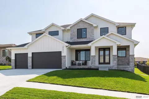 20471 B St, Omaha, NE 68022