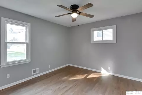 5829 Elm St, Omaha, NE 68106 photo 25