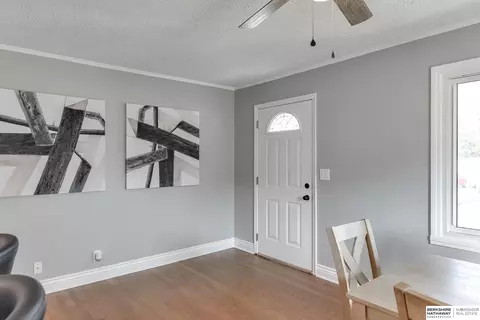 5829 Elm St, Omaha, NE 68106 photo 5