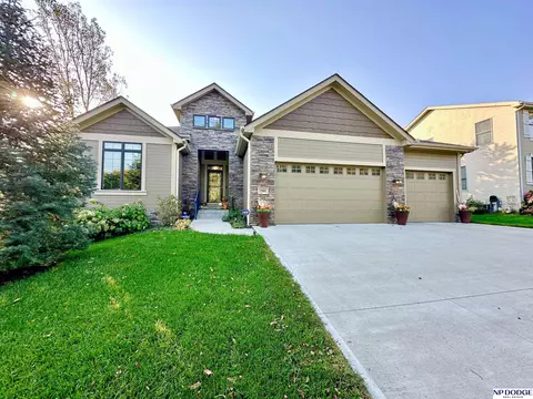 17051 Drexel St, Omaha, NE 68135