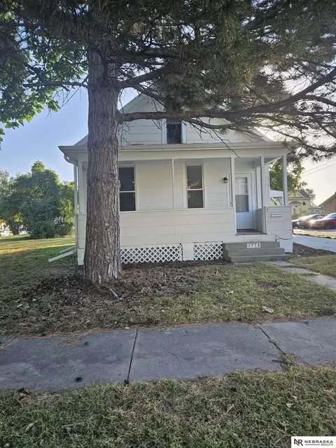 2715 N 22nd St, Omaha, NE 68110