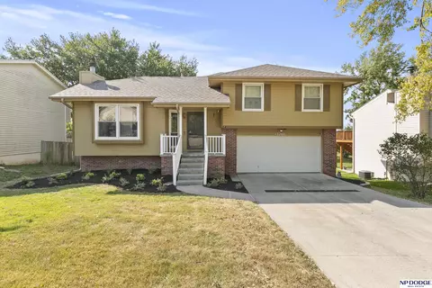 13266 S 38th St, Bellevue, NE 68123
