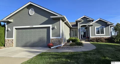 14605 Vane St, Bennington, NE 68007