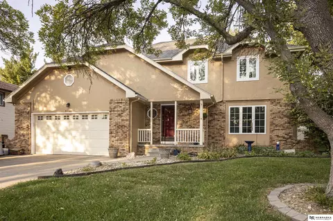 6118 S 94th Cir, Omaha, NE 68127