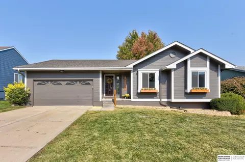 2722 Coffey Ave, Bellevue, NE 68123