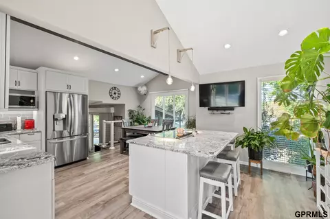 624 S 153 Cir, Omaha, NE 68154