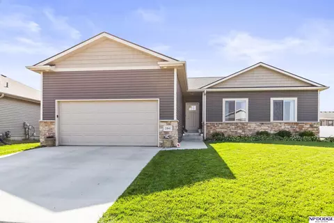 2841 W Rose St, Lincoln, NE 68522