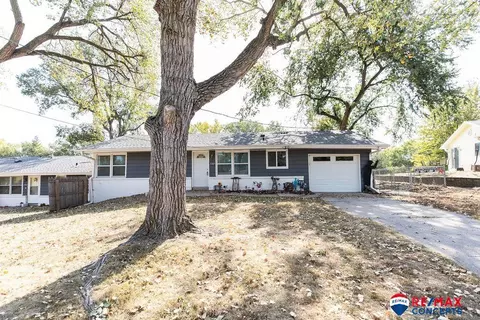 5307 W Benton St, Lincoln, NE 68524